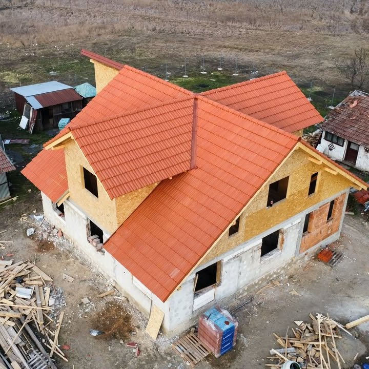 Companie de Construcții Case și Clădiri la Cheie